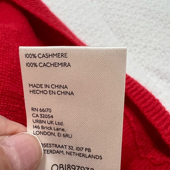 NWT FREE PEOPLE 100% Cashmere Red Pullover Sweater. Size Small fits up to Large. - Picture 5 of 8